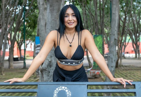 How do UK pets affect mental health and well-being?